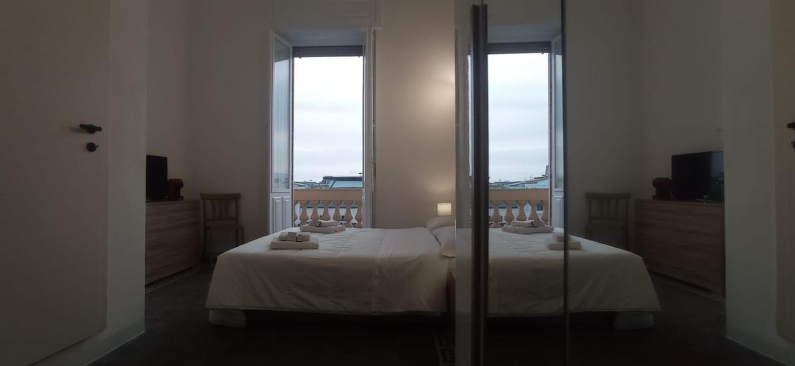 Onlyrooms V - Central & Train Station Cagliari Bagian luar foto